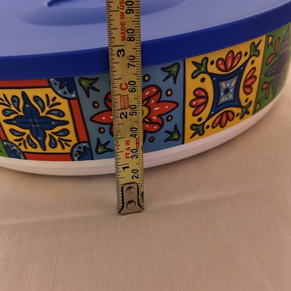 NEW Tupperware Bowl - Picture 4 of 7